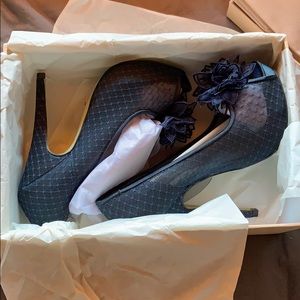 Navy Menbur pumps. Size 8 (US).